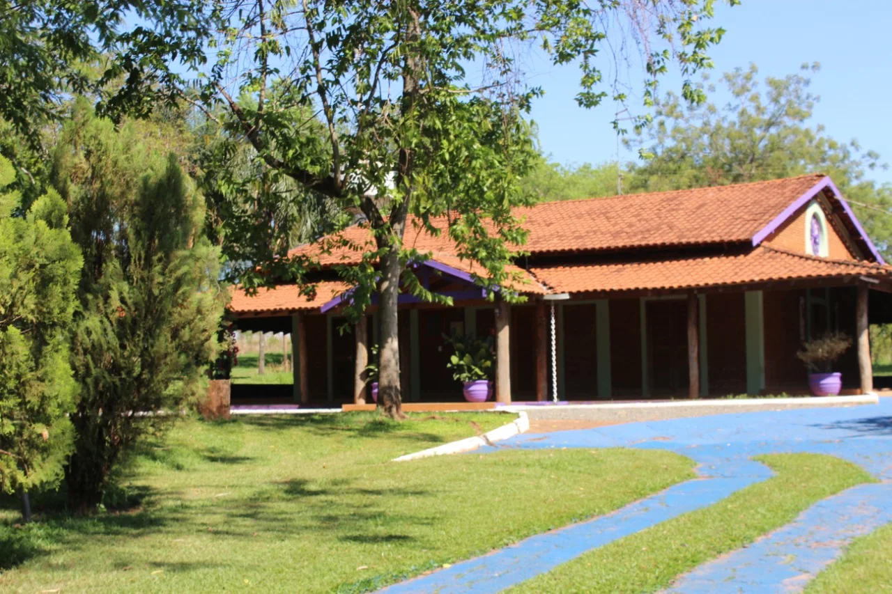 Jardins e caminhos da Chácara dos Ypes